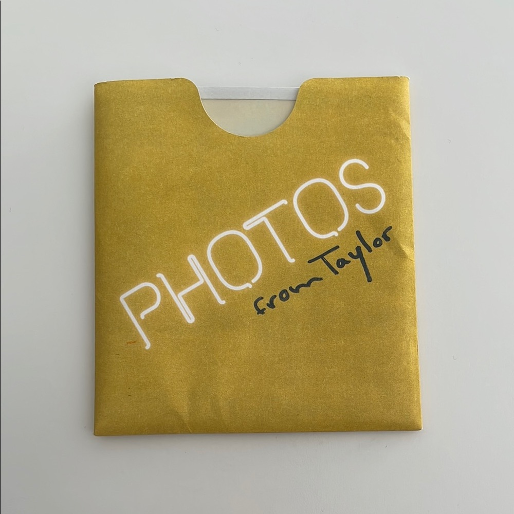 Taylor Swift Photos From Taylor Polaroids 1989